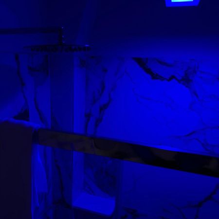 ホテル Tellmewhy Puglia コラート エクステリア 写真